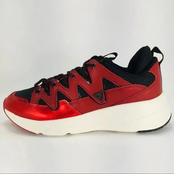 GUESS Tane Dark Red Men’s Sneakers Size 10.5 - Picture 2 of 16